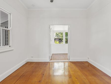 Character, Space & Lifestyle in the Heart of Kelvin Grove! - Photo 3