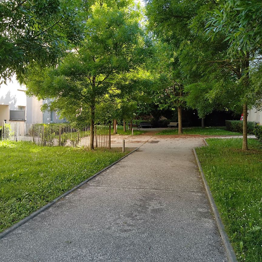 Joli T2 en résidence avec jardin privatif - Photo 1