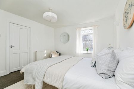 2 bedroom House To Let - Photo 5