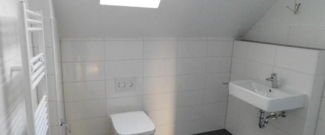 Gemütliche Dachgeschoss Wohnung! - Photo 1