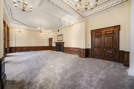 3 bedroom flat to rent - Photo 3