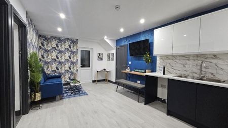 5 bedroom terraced house to rent - Photo 5