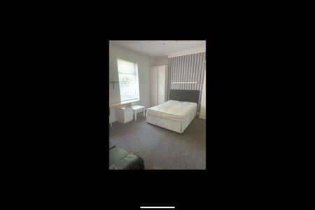 Room in a Shared House, Rippingham Road, M20 - Photo 2