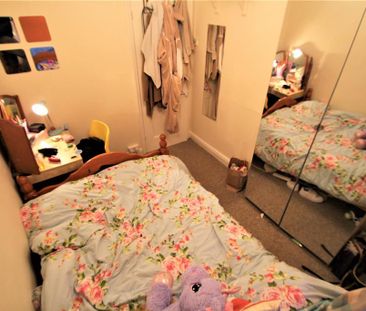 4 bedroom terraced house to rent - Photo 6