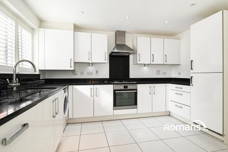 4 bedroom detached house to rent - Photo 5