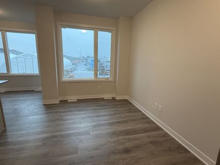 For Lease - 749 HAFLINGER Row, Stittsville - Munster - Richmond, Ontario - Photo 5