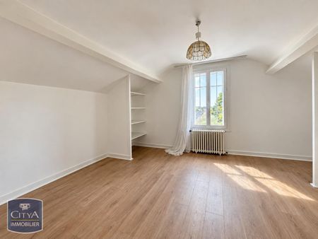 Location Maison 4 pièces 105m² CHARNAY LES MACON 71850 - Photo 3