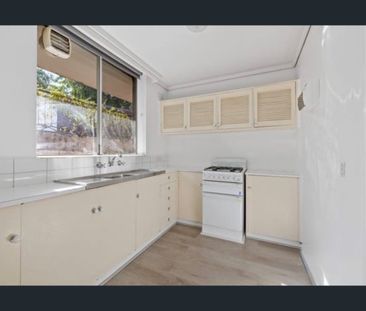 1 Bedroom Apartment in Prime Plenty Location - Photo 3