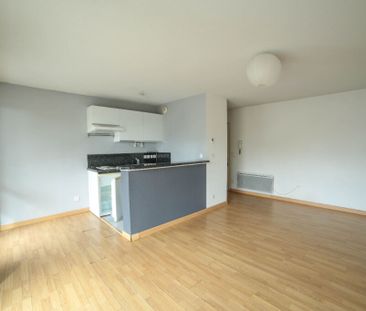 Location Appartement 2 pièces 42m² DEVILLE LES ROUEN 76250 - Photo 1