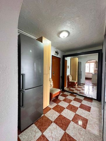 Inchiriere Apartament 2 Camere renovat zona ITC Vlahuta - Fotografie 2