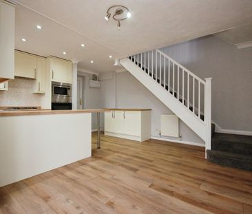 1 bedroom semi-detached house to rent - Photo 3
