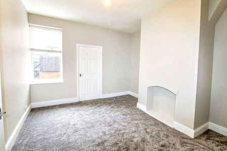2 bed lower flat to rent in NE6 - Photo 4