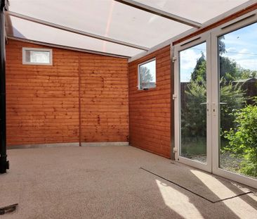 2 bedroom semi-detached house to rent - Photo 4