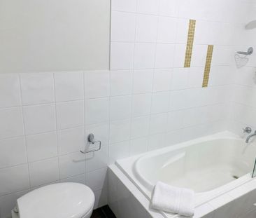 Neat and tidy 3 bedroom home! - Photo 4