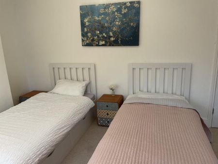 2 bedroom semi-detached house to rent - Photo 4