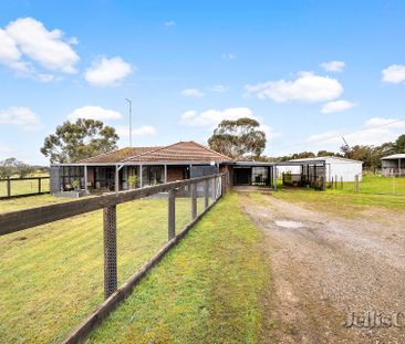 104 Finchs Road, Smythes Creek - Photo 4