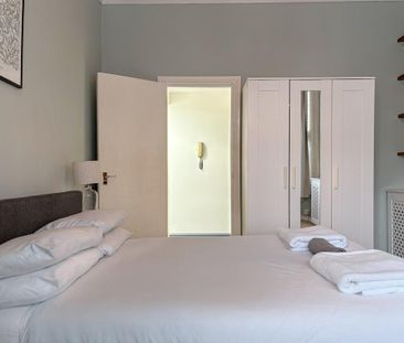 2 bedroom ground floor flat to rent - Photo 4