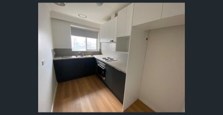 RENOVATED & RIGHT IN THE MIDDLE OF BRUNSWICK - Photo 4