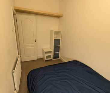 Room in a Shared House, Woodseats Road, S8 - Photo 6