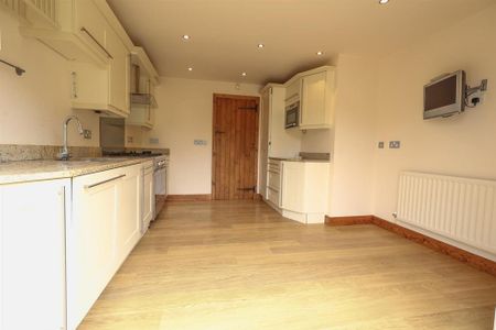 3 bedroom barn conversion to rent - Photo 5