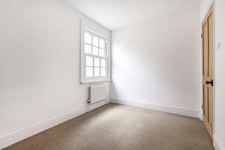 2 bedroom semi-detached house to rent - Photo 5