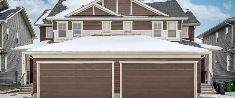 Bright 1 bedroom Plus Den and 1 Bathroom Legal Basement | 104 Evansglen Close Northwest, Calgary - Photo 1