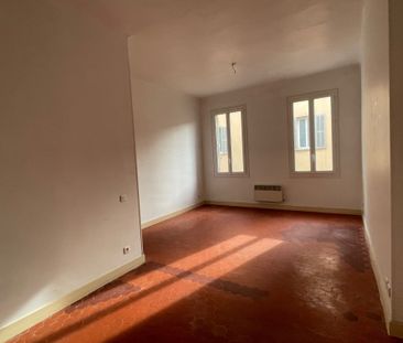 Location Appartement 3 pièces 76m² TOULON 83000 - Photo 6