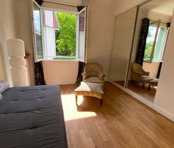 Maison • Le Vésinet - Photo 1