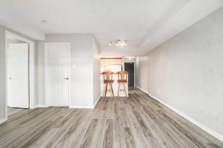 For Lease - 310 Central Park Drive Unit# 8F, Carlington - Central Park, Ontario - Photo 4