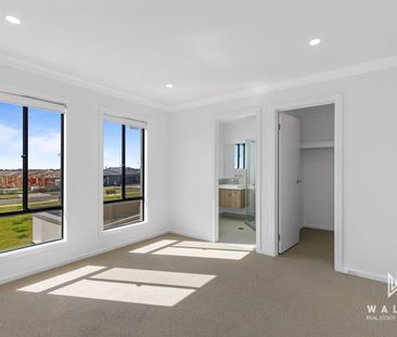 Modern Living Townhouse! - Photo 4