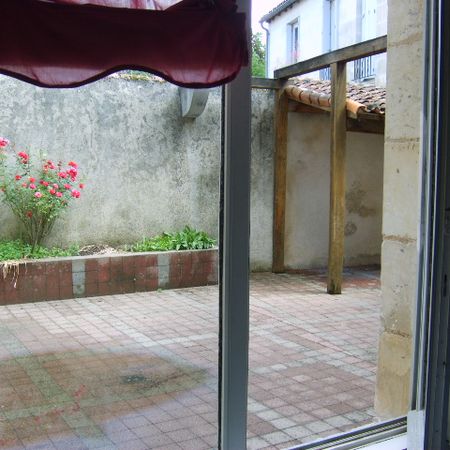 Location Appartement 1 pièce 20m² POITIERS 86000 - Photo 3