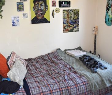 4 bedroom semi-detached house to rent - Photo 5