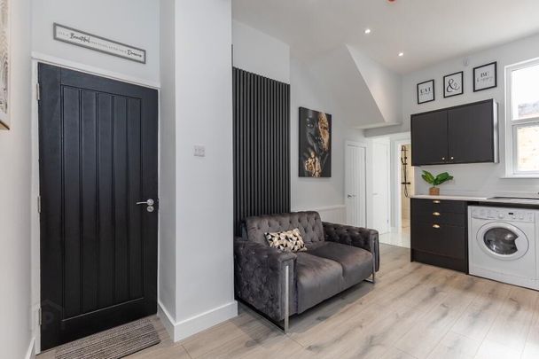 Unit 1, 47 Castlereagh Street, Belfast, BT5 4NF - Photo 1