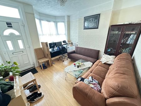 2 bedroom terraced house to rent - Photo 2