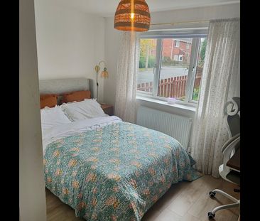 1 Bed Flat, Middleton, LS10 - Photo 3