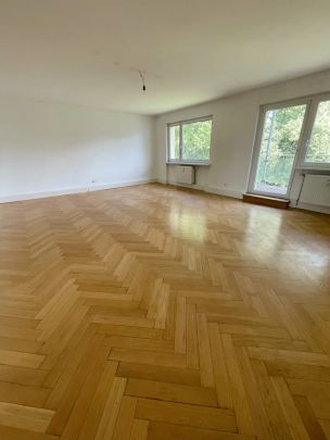 3-Zimmer Wohnung mit separater Küche und Balkon in zentraler Ruhelage! - Foto 1