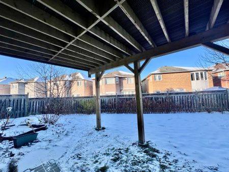 For Lease - 72 Fortune Crescent Unit# Walkout Basement Only, Richmond Hill, Ontario - Photo 2