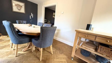 3 bedroom detached house to rent - Photo 3