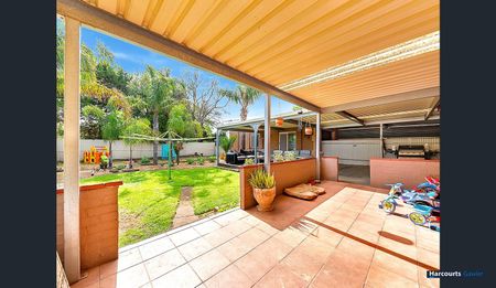 11 Chaddenwick Road, Elizabeth Vale SA 5112 - Photo 4