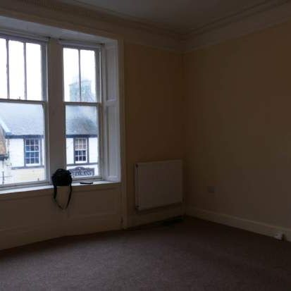 2 bedroom property to rent in Ayr - Photo 1