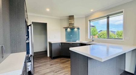 Family living at its finest! - Photo 3