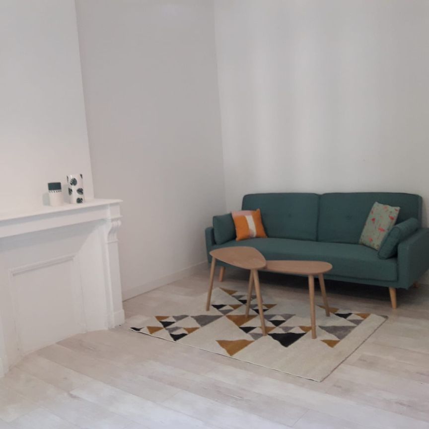 Location Appartement 2 pièces 56m² MARSEILLE 7ème - Photo 1