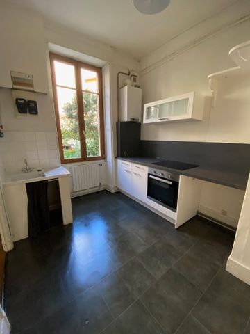 Location Appartement 3 pièces 56m² - Photo 4