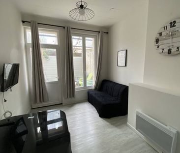 STUDIO MEUBLE NIORT -CENTRE VILLE - Photo 1