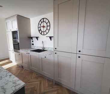 3 bedroom detached house to rent - Photo 4