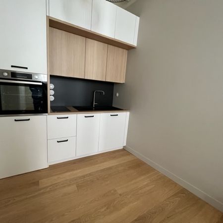 Location Appartement 2 pièces 30m² LA ROCHELLE 17000 - Photo 3
