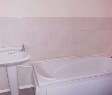 Warwick Road, Scunthorpe, DN16 - Photo 4