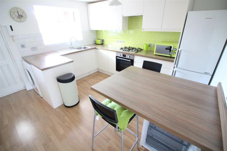 Wordsworth Way, West Drayton - Photo 2