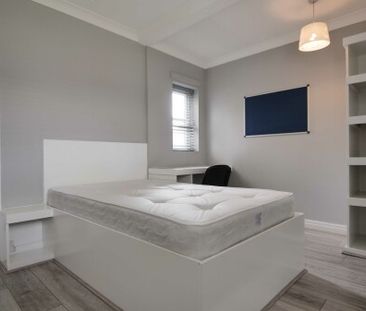 4, Penyghent Avenue - Photo 4