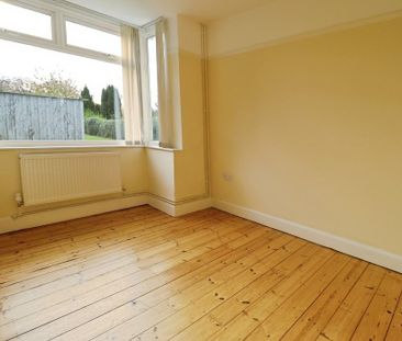 2 bedroom detached bungalow to rent - Photo 3